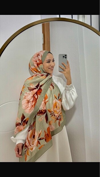 Armine Çiçek desenli şal