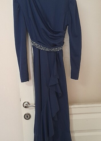 Lacivert taşlı kemerli tesettur abiye  - Görsel 3