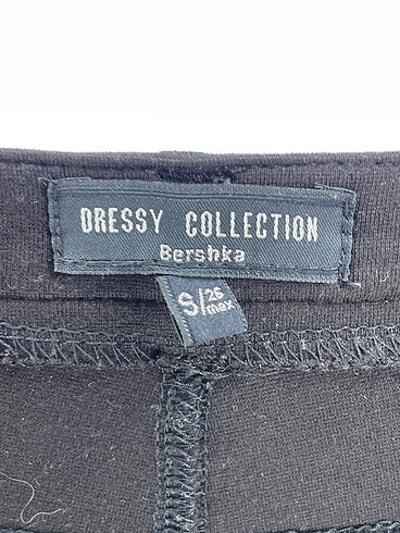 s Beden siyah Renk Bershka Düz Kesim %70 İndirimli.