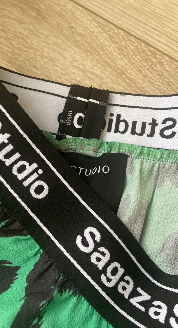 SagazaStudio Yeşil Baskılı Fırfırlı Mini Etek - Görsel 2