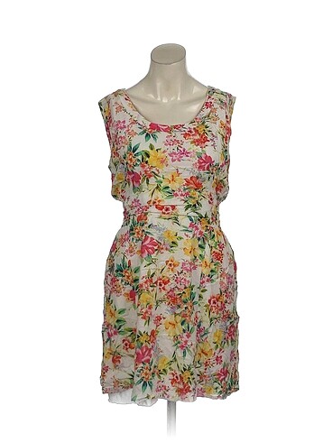 PreLoved Kısa Elbise %70 İndirimli.