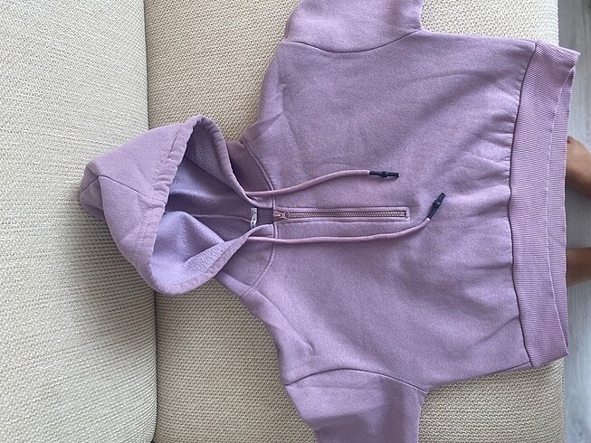 Crop Sweatshirt