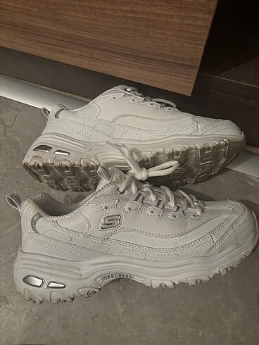 37 Beden Skechers d lites