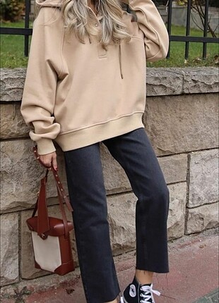 Camel Sweatshirt