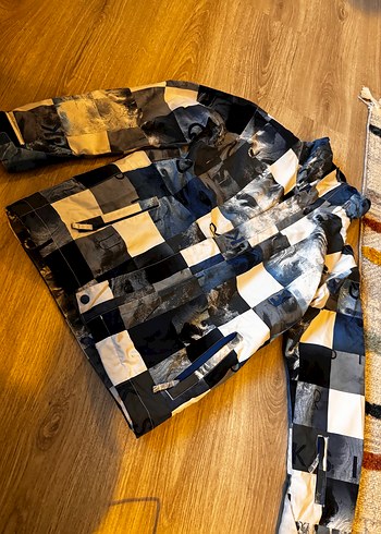 Quiksilver 11-12 Yaş