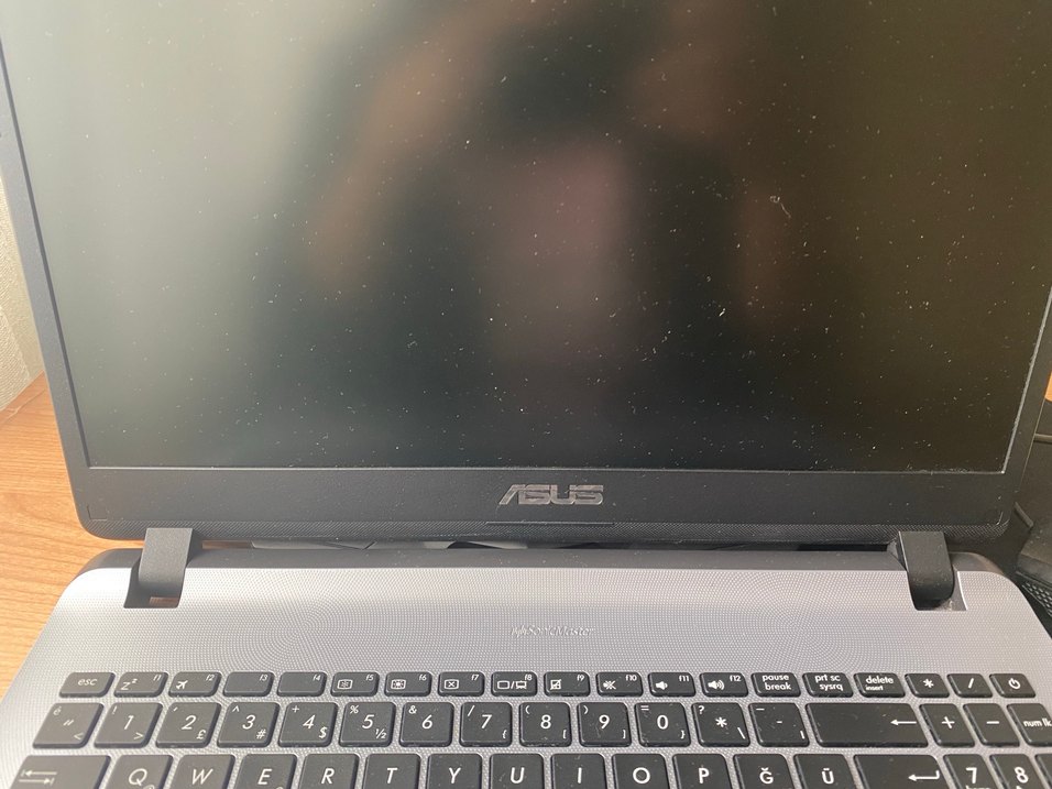 Asus Laptop - Görsel 3