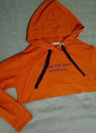 crop sweatshirt
