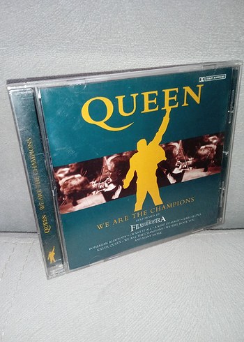 CD Queen we are the champions performed by Filmscore orchestra.