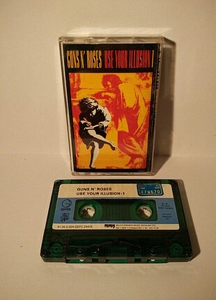 kaset guns n roses use your illusion 1 albümü