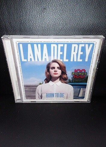 Cd Lana del rey born to die albümü. Sıfır ayarında. çil çil Tert