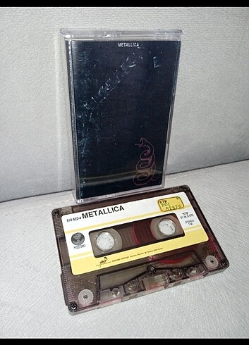 Kaset Metallica black albümü. orijinal 1991 dönem Kağıt Baskı. B