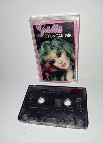 Kaset Güllü Oyuncak Gibi albümü. Orijinal. Kaset temiz. Kartonet