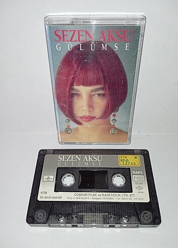 Kaset Sezen Aksu gülümse albümü. Orijinal koleksiyonluk. 1991 dö