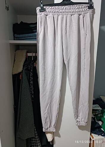 Gri pantolon