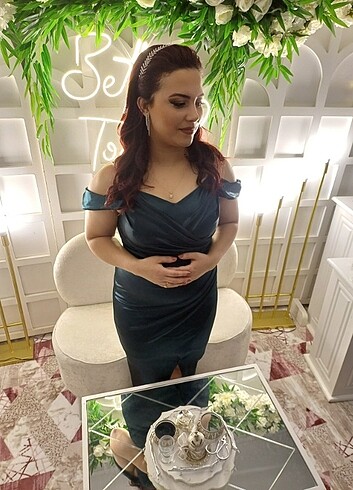 Yeşil elbise