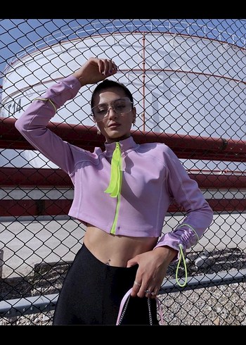 Pembe Scuba Kumaş Fermuarlı Crop Top - Görsel 3