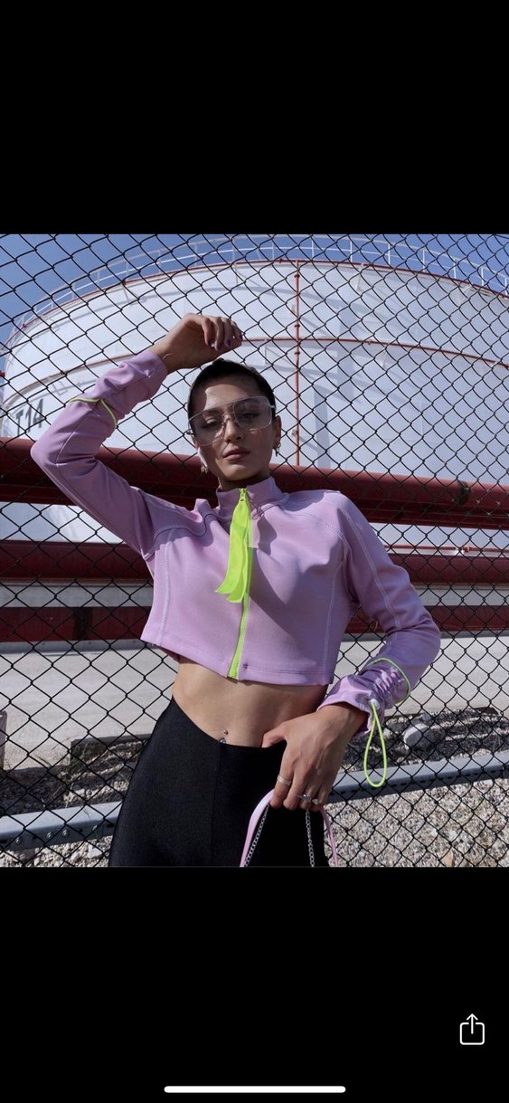 Pembe Scuba Kumaş Fermuarlı Crop Top - Görsel 3