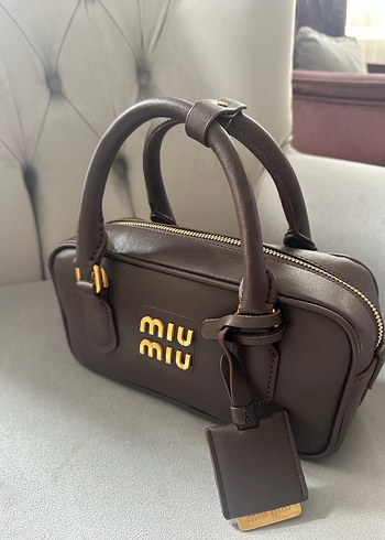 Miu Miu Miu miu el çantası acı kahve