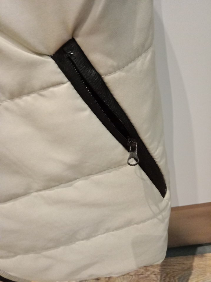 Beyaz Yüksek Yakalı Erkek Yelek - Görsel 3