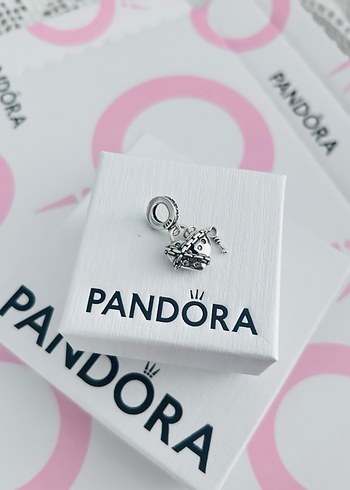 Zincir Detaylı  Kalp Charm - Görsel 3