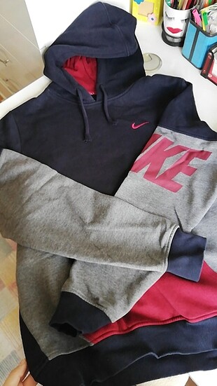 Nike sweatshirt 