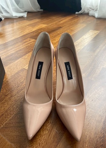 Nine West 39