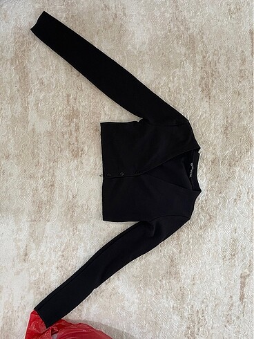 Siyah crop