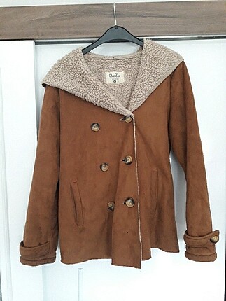 Bershka mont