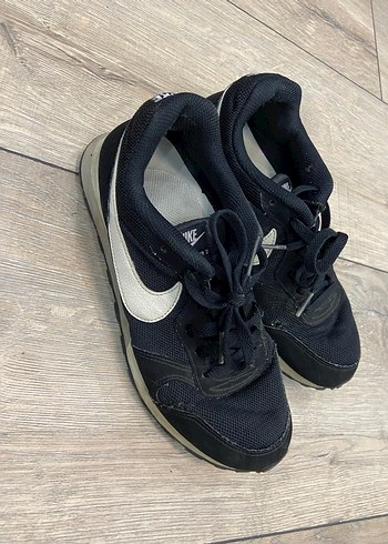 Kadın Siyah Nike Spor Ayakkabı - Görsel 4