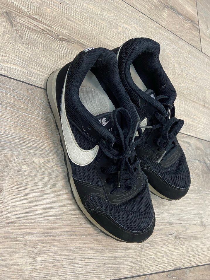 Kadın Siyah Nike Spor Ayakkabı - Görsel 4