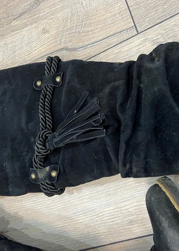 Siyah Süet Püsküllü Kadın Çizme - Görsel 3