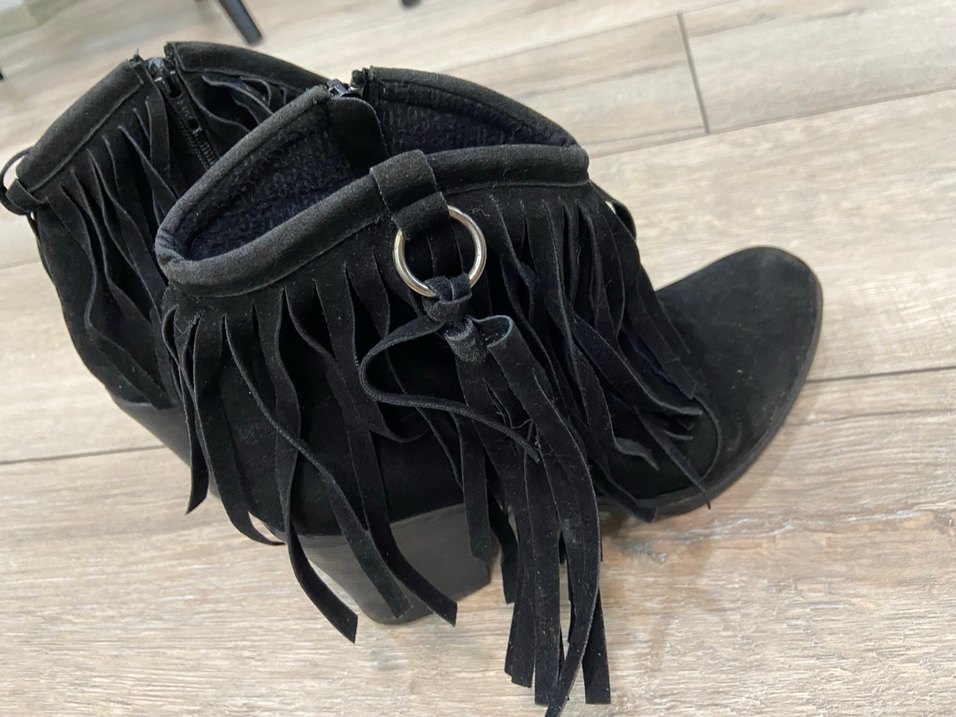 Siyah Süet Püsküllü Kadın Dolgu Topuk Bot - Görsel 2