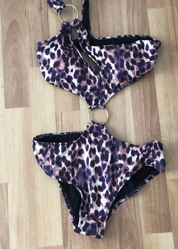 Leopar Desenli Mini Askılı Mayo