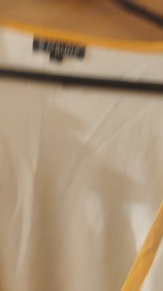 Beyaz V Yakalı Uzun Kollu Kadın Bluz - Görsel 3