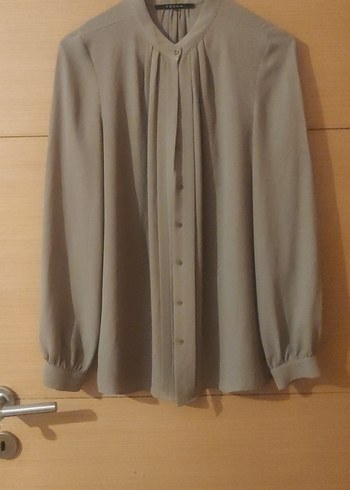 Bej Düğmeli Kadın Bluz, Uzun Kollu, Rahat Kesim - Görsel 2