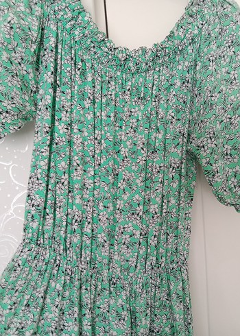 Yeşil Çiçekli Elbise - Görsel 2
