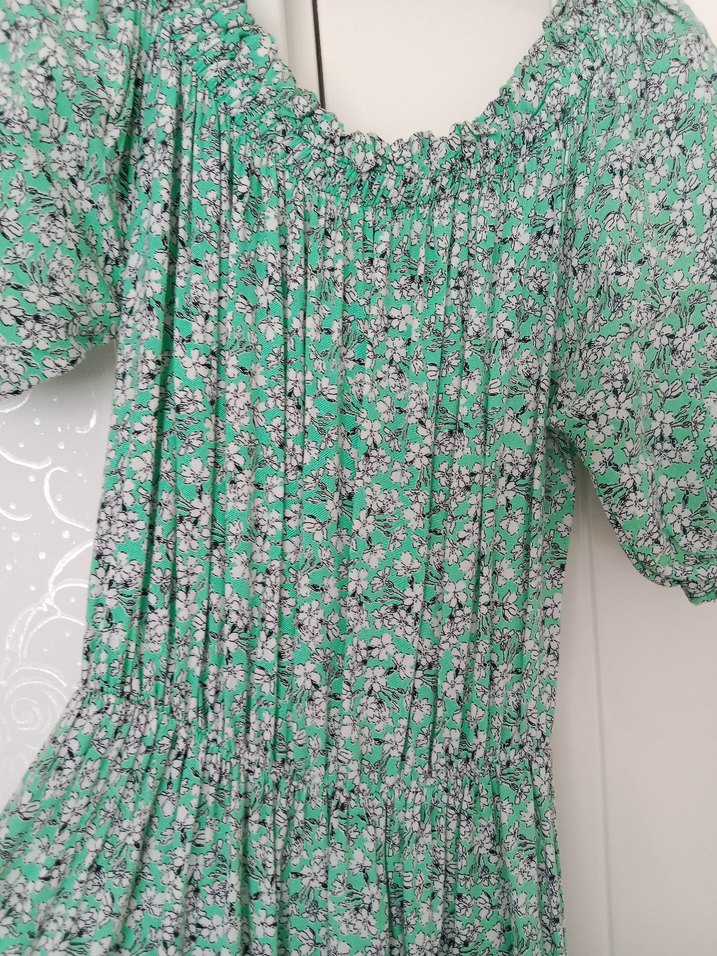 Yeşil Çiçekli Elbise - Görsel 2