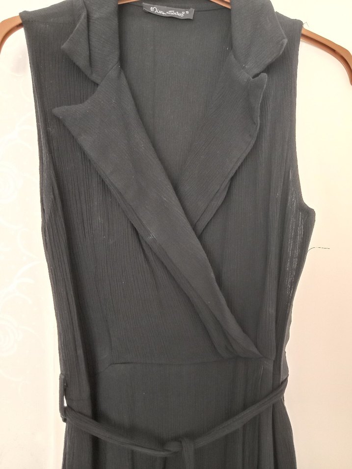 Uzun Siyah Kolsuz Elbise - Görsel 3