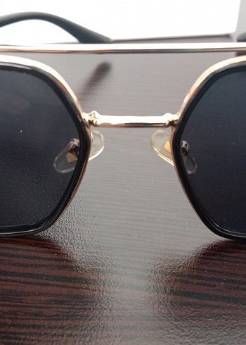 Gold detaylı kadın güneş gözlüğü - Görsel 2