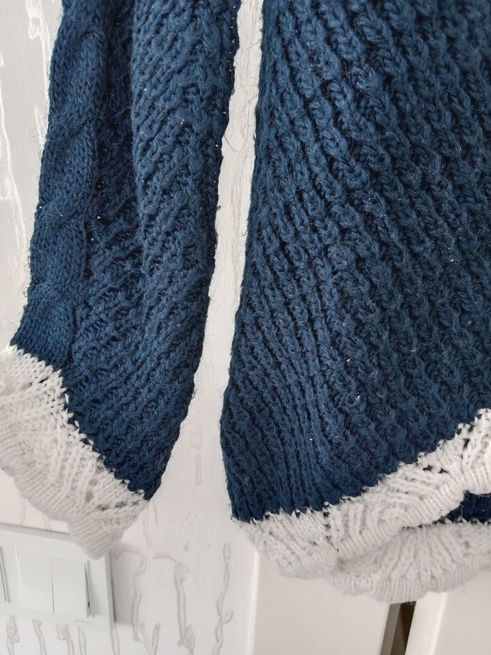 İnci Detaylı Lacivert Bohem Örgü Kazak - Görsel 3