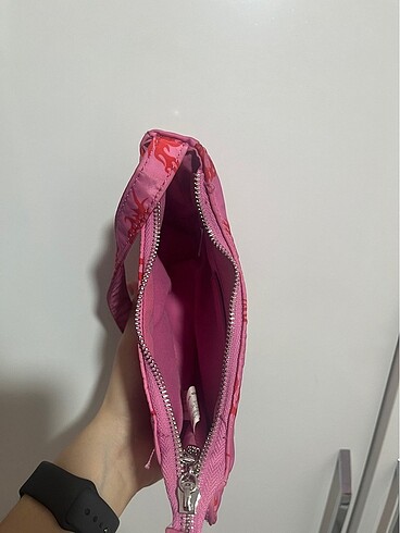 Beden Bershka çanta