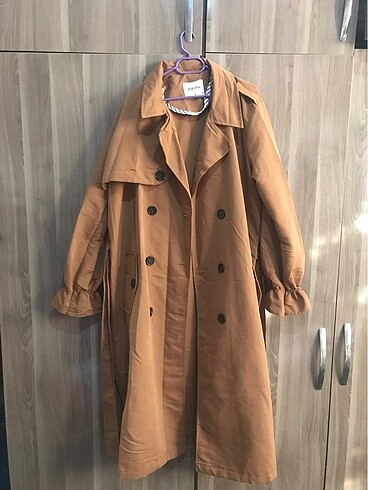 Bershka Trençkot