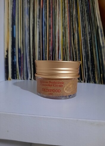 Skinfood salmon concealer kapatıcı krem