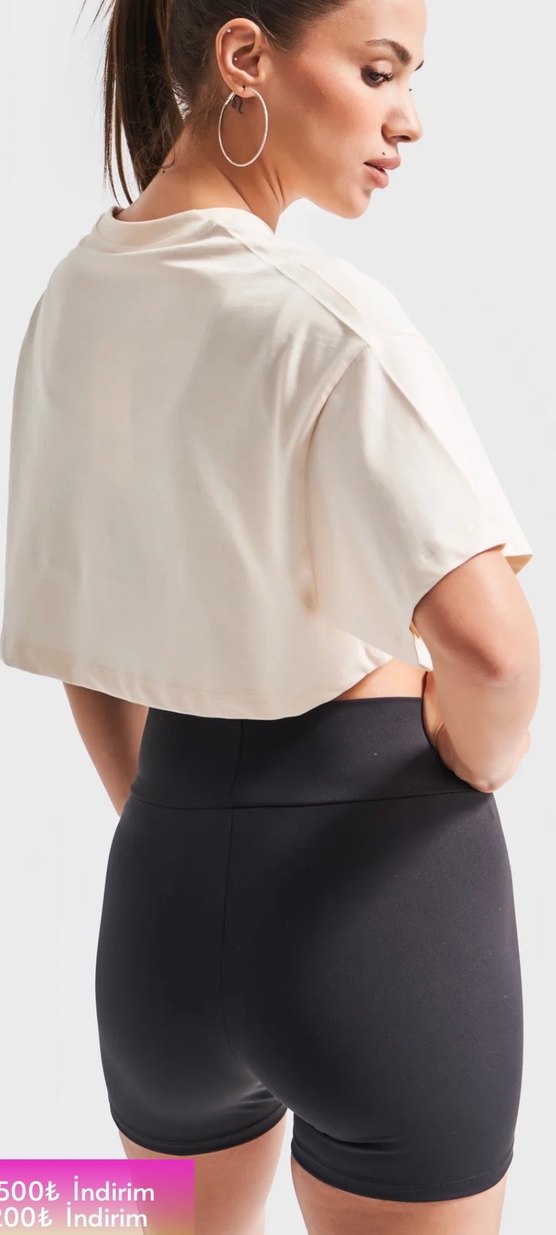 Siyah V Yakalı Kadın Spor Atlet - Görsel 3