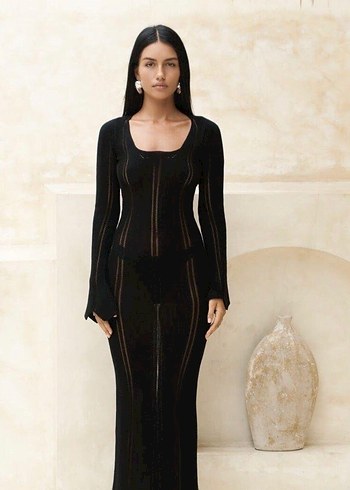 Siyah Dantelli Uzun Kollu V Yaka Uzun Elbise - Görsel 4