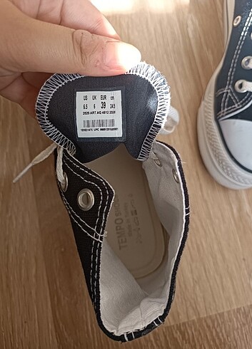 39 Beden Siyah yüksek topuklu Converse