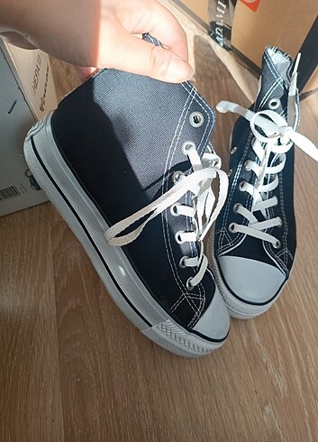 39 Beden siyah Renk Siyah yüksek topuklu Converse