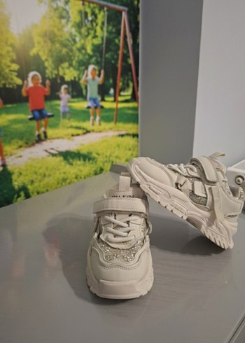 Kız Çocuk Beyaz Gri Bağcıklı Kot Spor Ayakkabı - Görsel 4