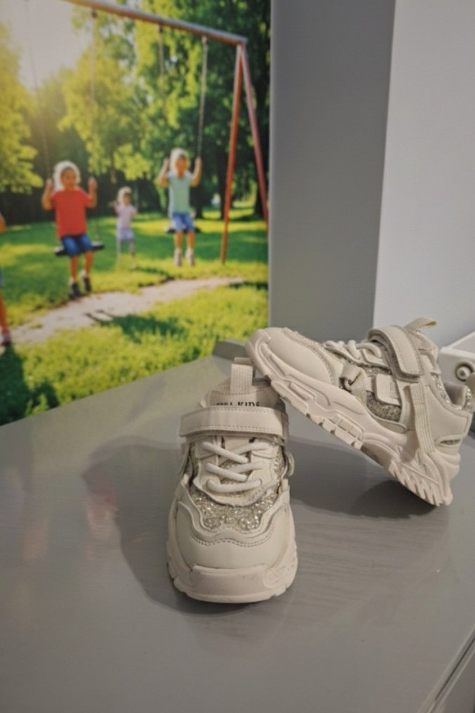 Kız Çocuk Beyaz Gri Bağcıklı Kot Spor Ayakkabı - Görsel 4