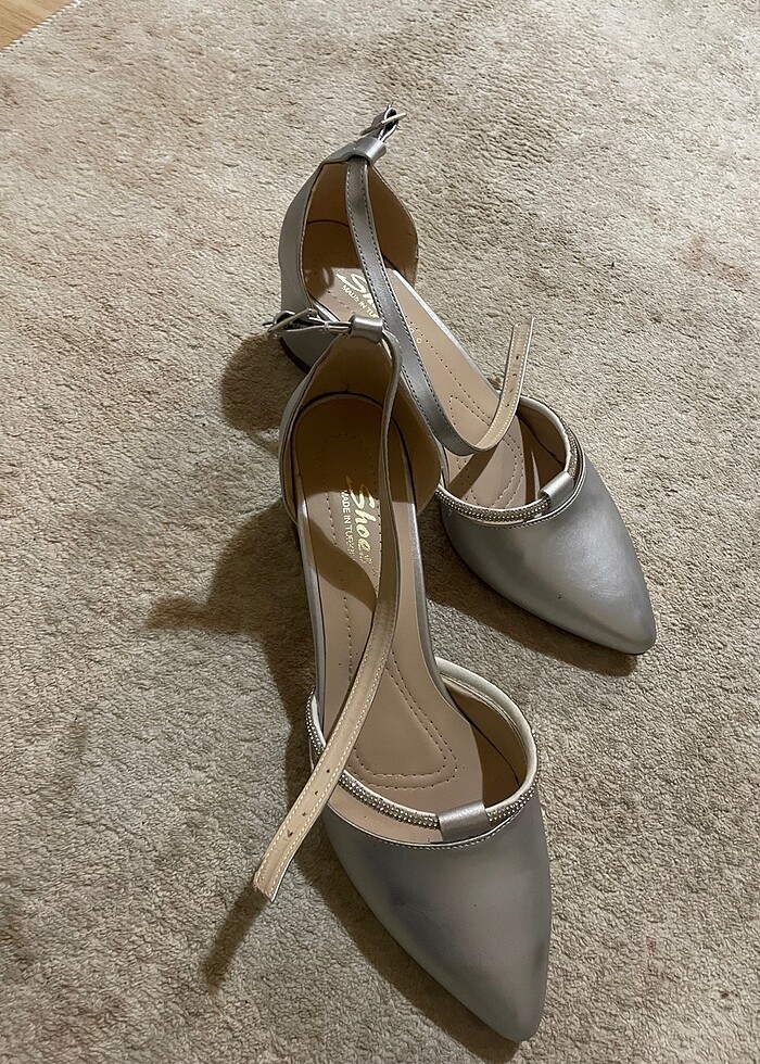 Topuklu ayakkabı - Görsel 4